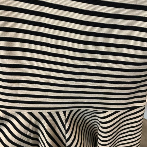 Zara Black and White Striped Flared Dress - Medium - Picture 2 of 4